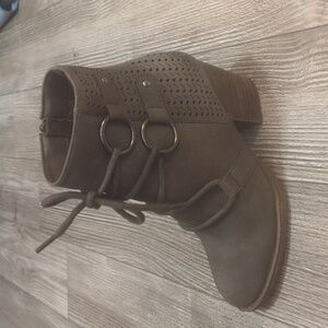 Roxy Khaki Lace Up Ankle Boots Size 5